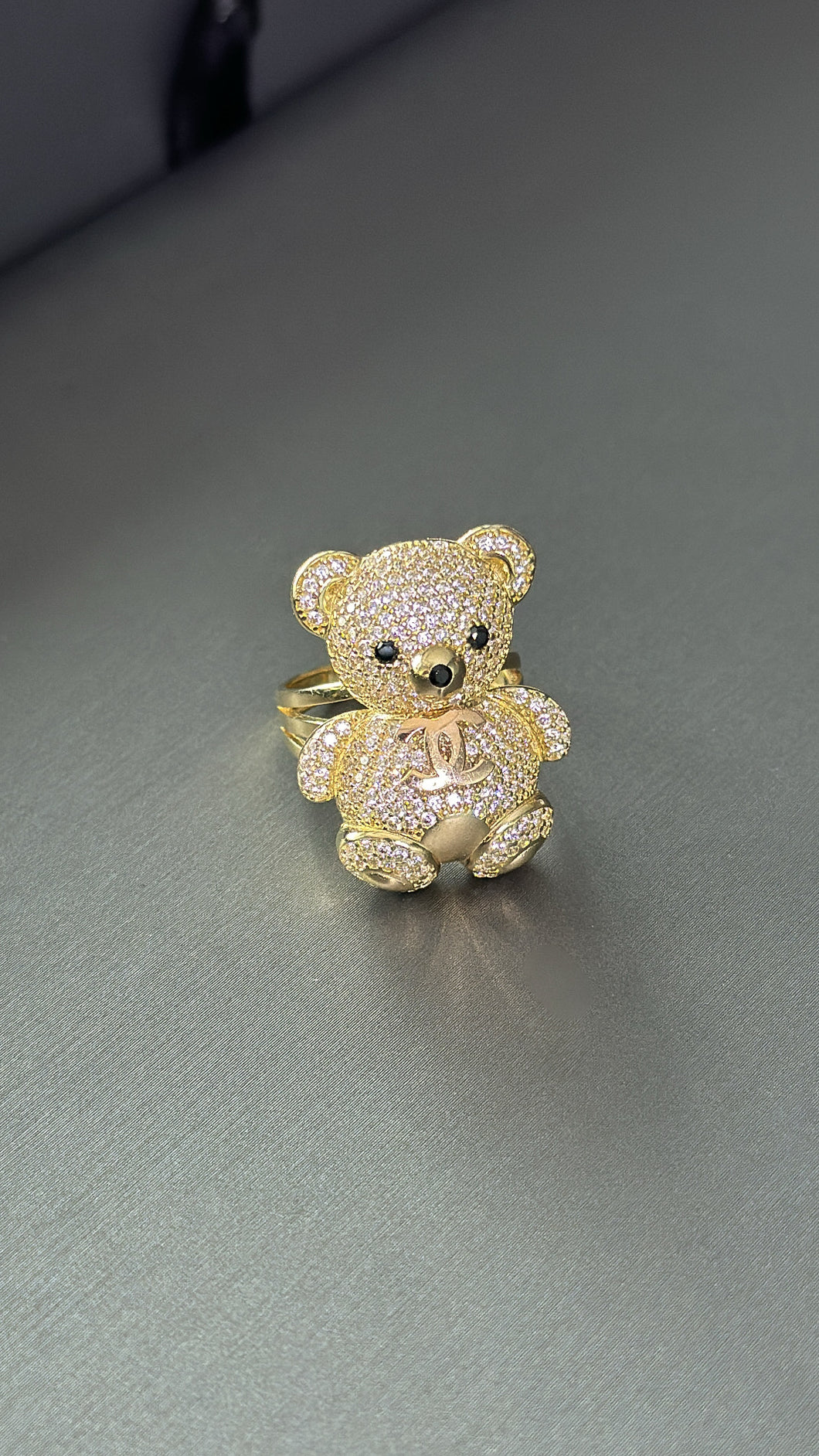 Anillo Oso Chanel de Mujer Oro 10k