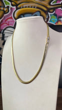 Cargar imagen en el visor de la galería, Cadena tipo Serpiente De Mujer 5mm Oro 10k
