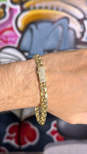 Cargar imagen en el visor de la galería, Pulsera Chinobar Oro 10k
