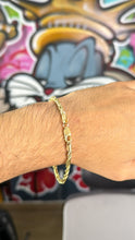 Cargar imagen en el visor de la galería, Pulsera Figaro 4mm Oro 10k
