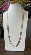 Cargar imagen en el visor de la galería, Cadena Martillada 8mm Oro 10k
