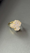 Cargar imagen en el visor de la galería, Anillo De Cruz Chrome Oro 10k
