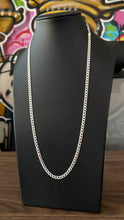 Cargar imagen en el visor de la galería, Cadena Cubana 4mm Plata Italiana
