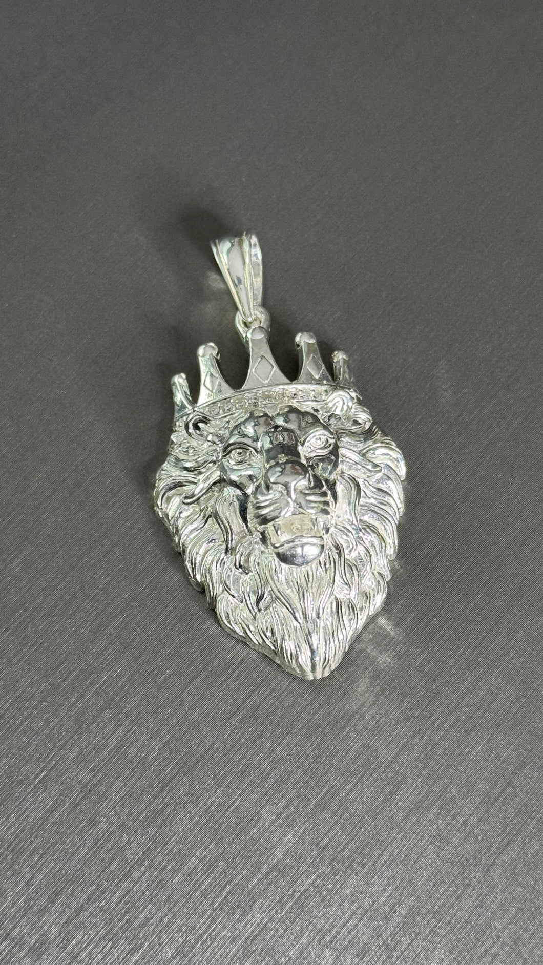 Dije Leon Plata Italiana