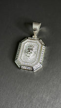 Cargar imagen en el visor de la galería, Dije Medalla Leon Plata Italiana
